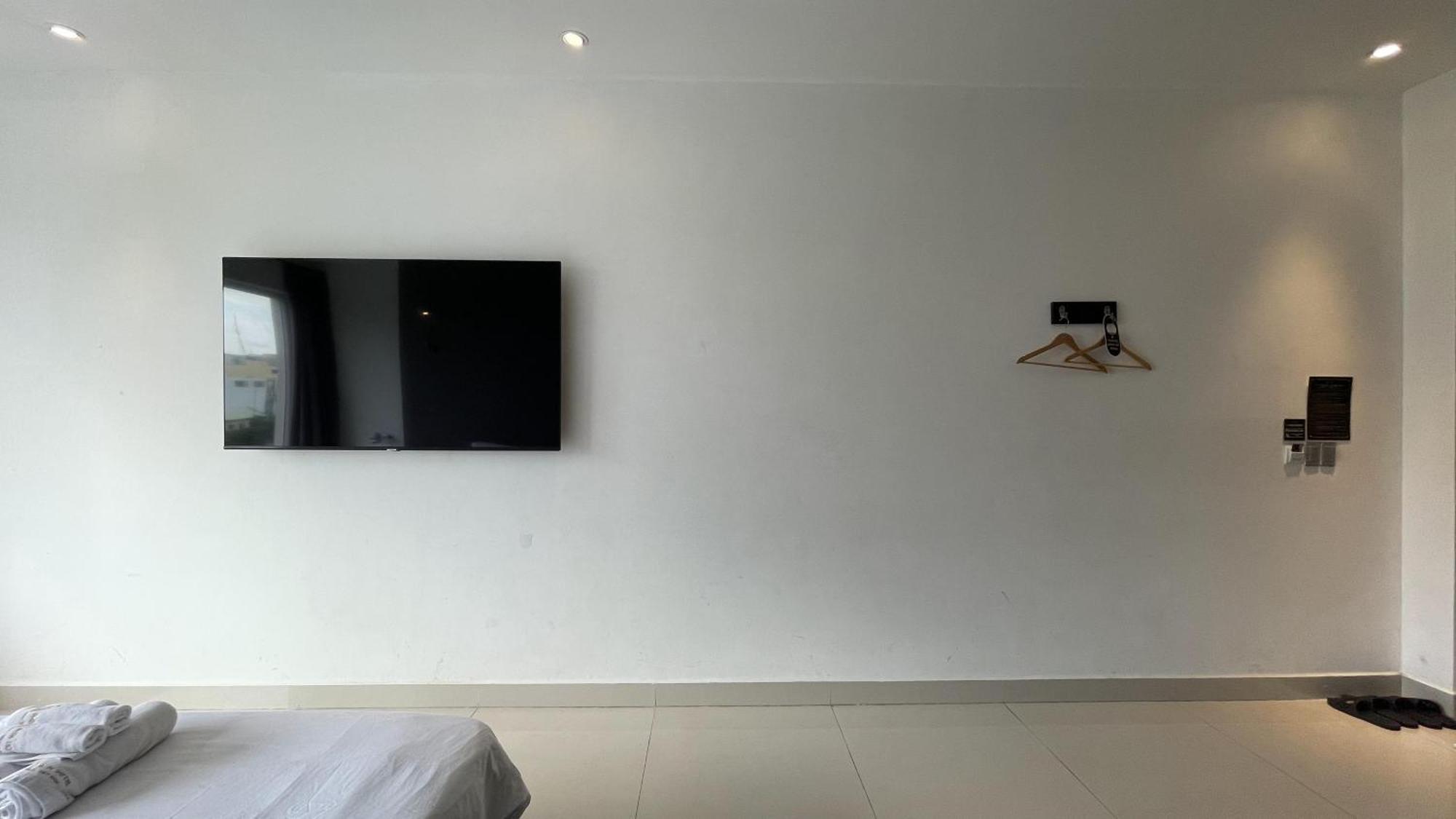 A In Hotel Riverside Ho Chi Minh City Exterior photo